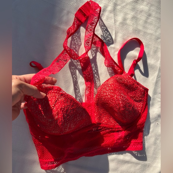 NWOT Victoria’s Secret Red Lingerie Set 32D top Medium Panty - Picture 7 of 11